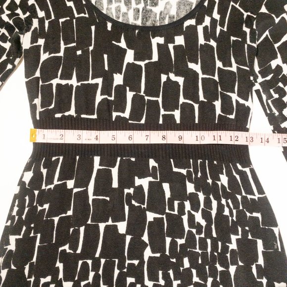 White House Black Market Sweater Dress Black White Geometric 3/4 Sleeve Small - Picture 5 of 11